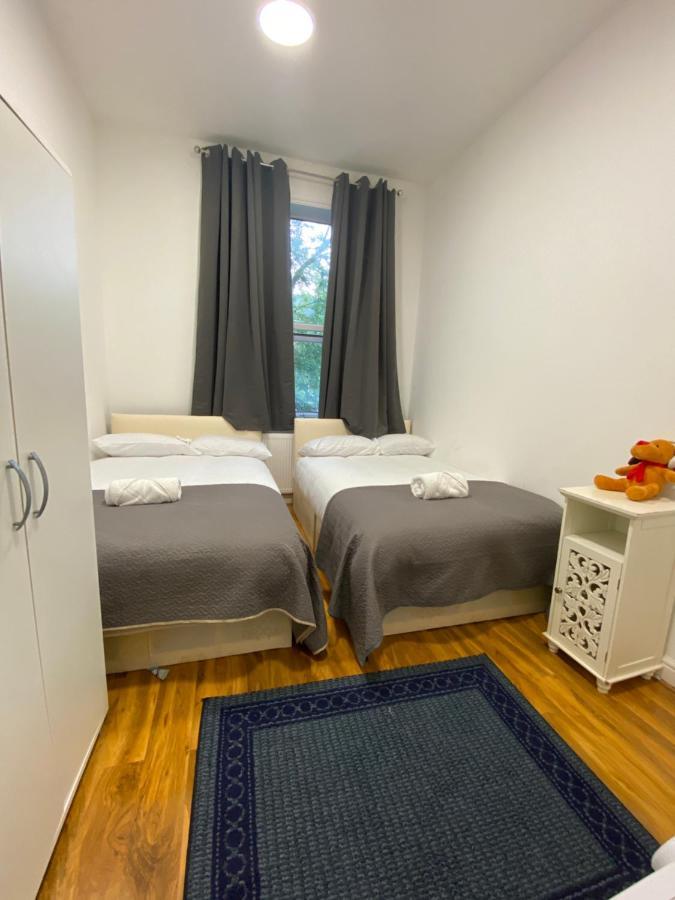30 Willesden Lane Лондон Екстер'єр фото