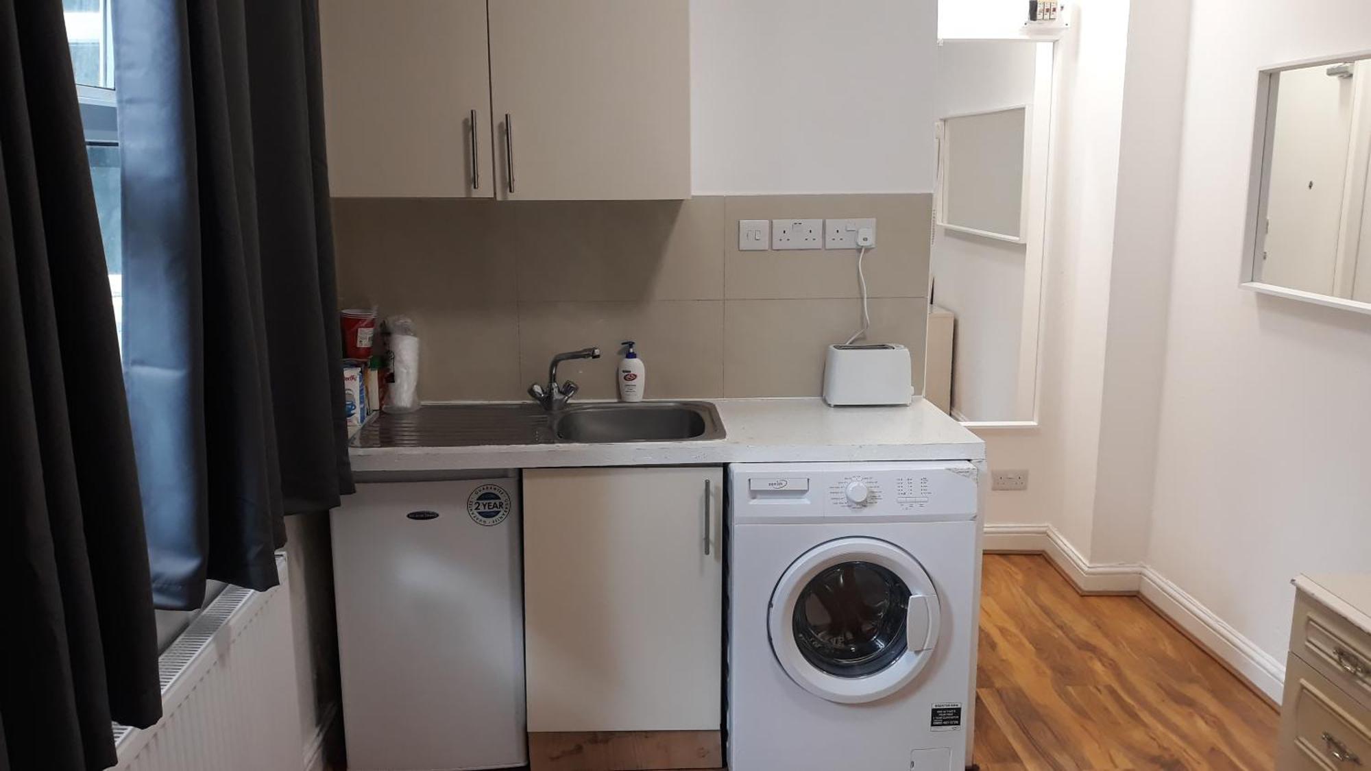 30 Willesden Lane Лондон Екстер'єр фото